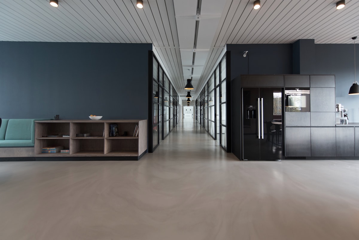 Birou premium MindScope Advisory pe Calea Victoriei, pregătit pentru brifinguri executive B2B